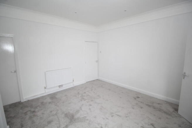 2 bed Terraced for sale Image 5