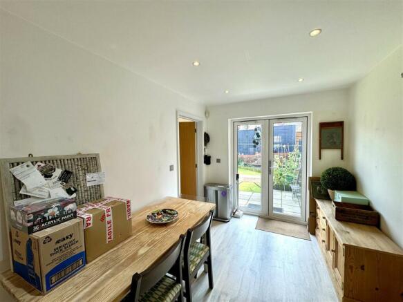 Kitchen / Breakfast Room