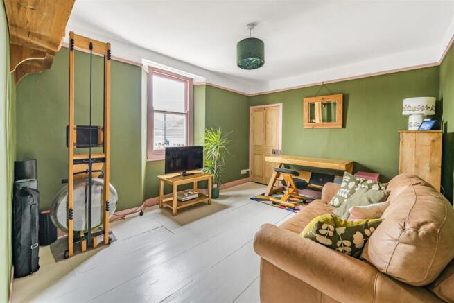 Bedroom 2.jpg