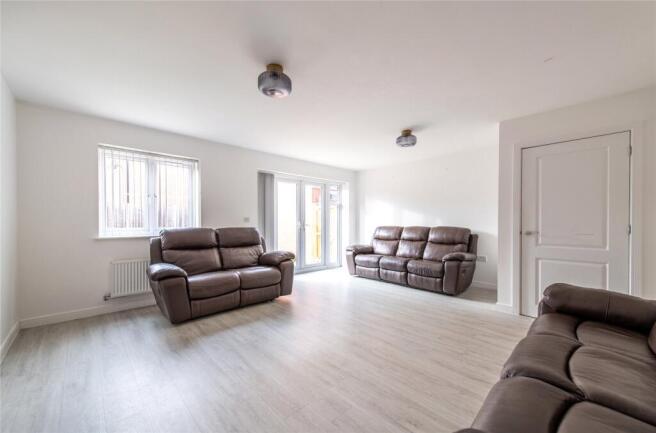 Lodding Salts Road, Gravesend, Kent, DA12 photo 4