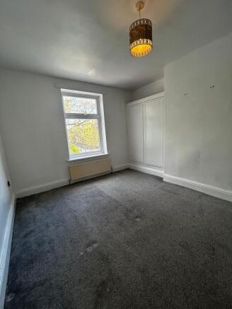 3 bed Terraced to rent Image 5