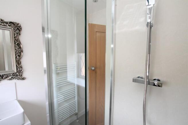 Shower+Room