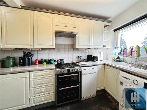 3 bed Semi-Detached for sale Image 8