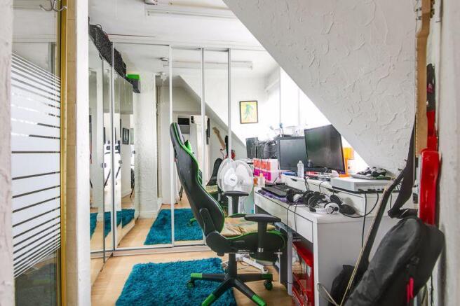 STUDIO