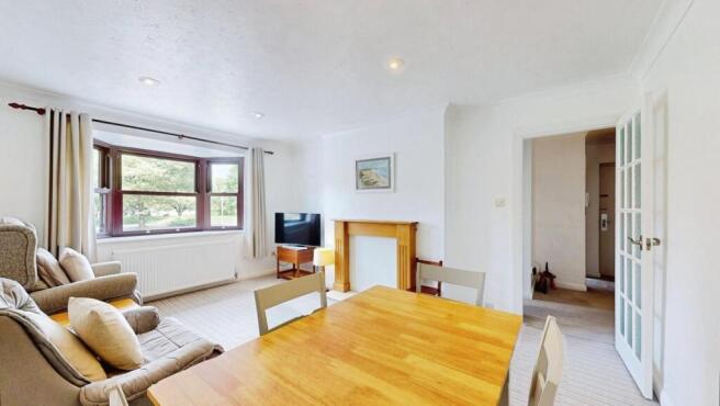 2 bed Flat for sale Image 5