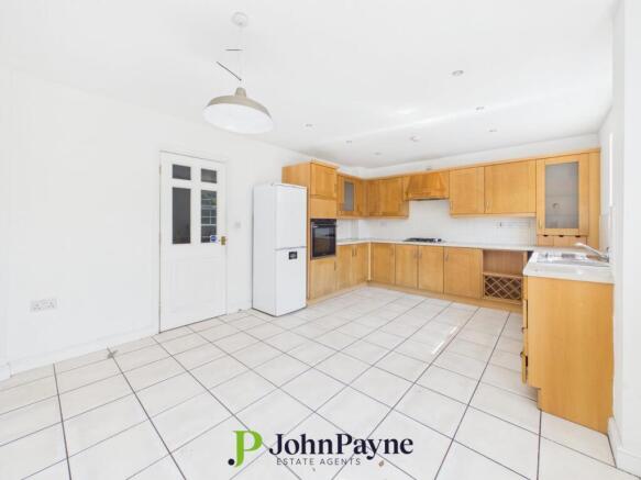 Kitchen / Dining