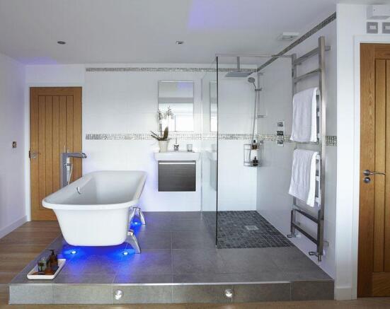 Master Ensuite