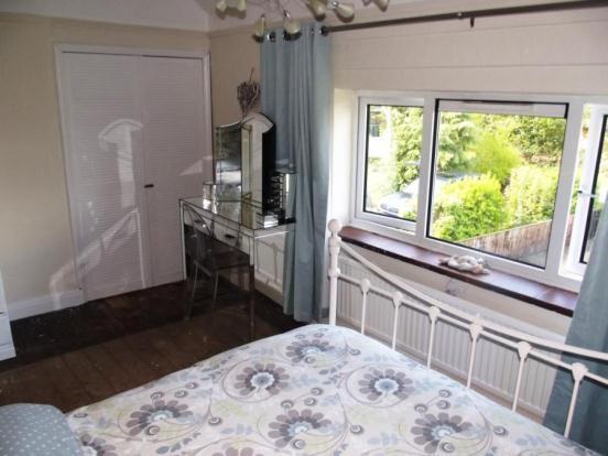 Bed 1