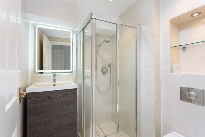 2 bed Flat for sale Image 10