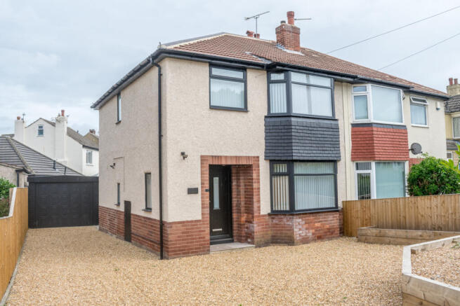 3 bed semi-detached house to rent The Haven, Leed