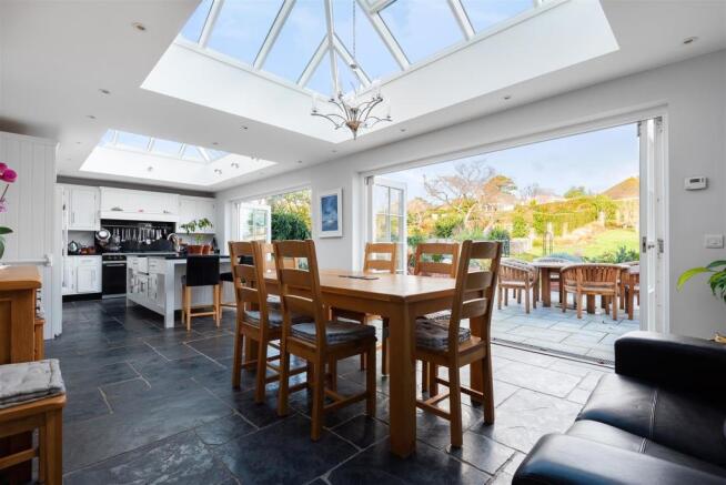 Kitchen/dining room
