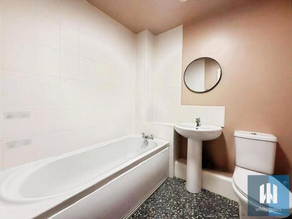 2 bed Apartment for sale Image 7