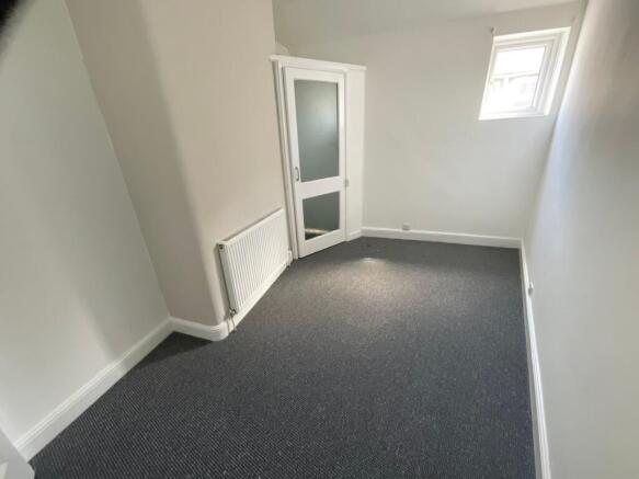 1 bed Flat to rent Image 6