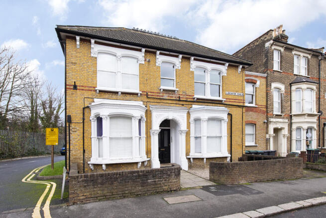 Charming Period One-Bedroom Flat