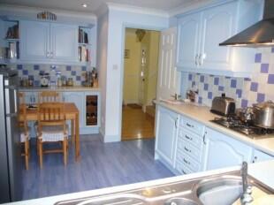 Kitchen/Brkfast Room