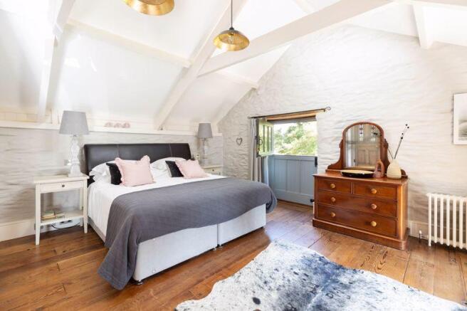 Main Bed