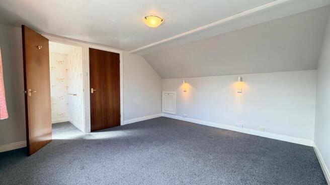 3 bed Detached Bungalow for sale Image 12