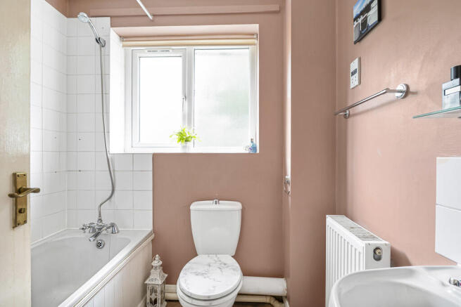 Family Bathroom 