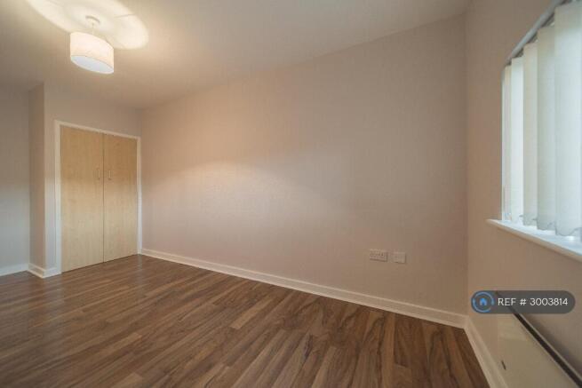 2 bed Flat to rent Image 9