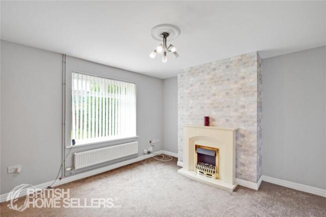 Ynysygerwn Avenue, Aberdulais, Neath, Neath Port Talbot, SA10 photo 5