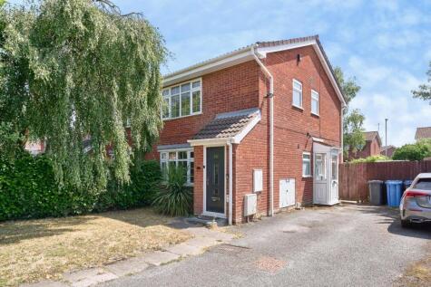 Crowland Avenue, Perton, Wolverhampton, Staffordshire, WV6