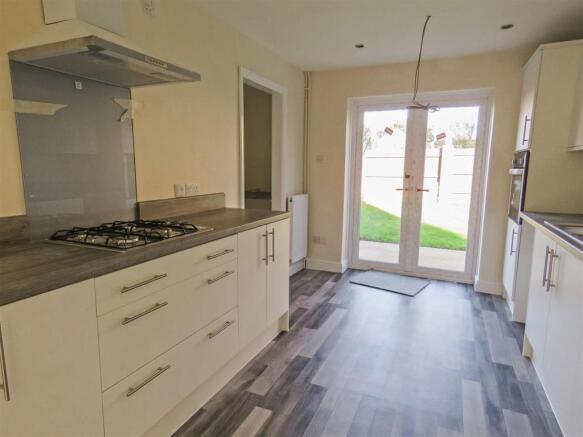 Kitchen 1.JPG