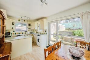 9, Oakdene, Killay, Swansea SA2 7RX