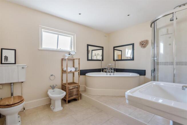 En Suite.jpg