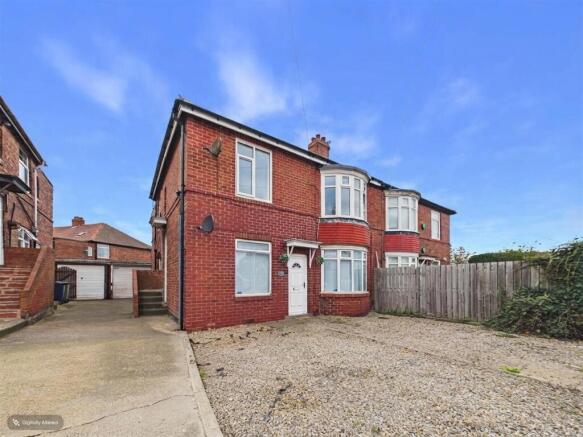 2-bed flat on Charnwood Gardens, Gateshead, £109,950