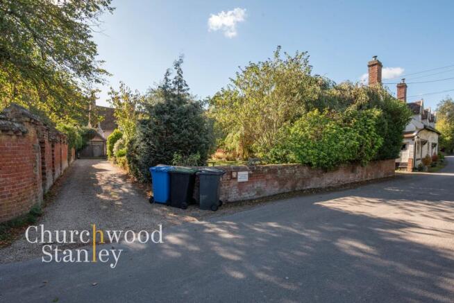 Lower Street, Stutton, IP9 photo 4