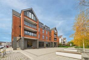 42 Flat, Beechey Place, Wokingham RG40 1LQ