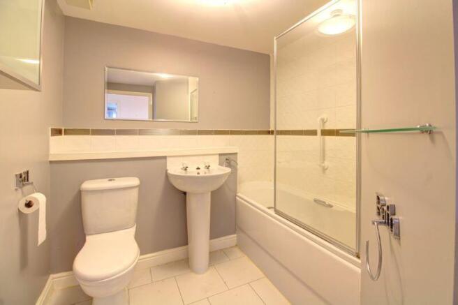 Photo 12
