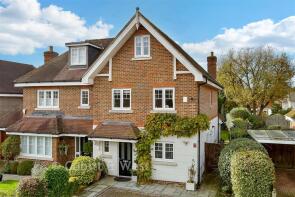 1a, Magnolia Drive, Banstead SM7 1AW