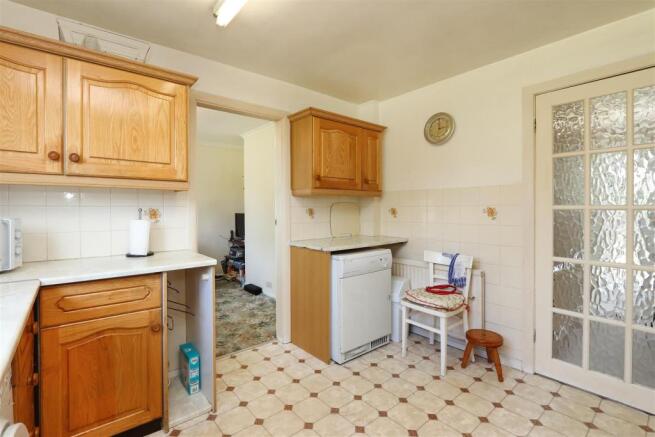 Kitchen3.jpg
