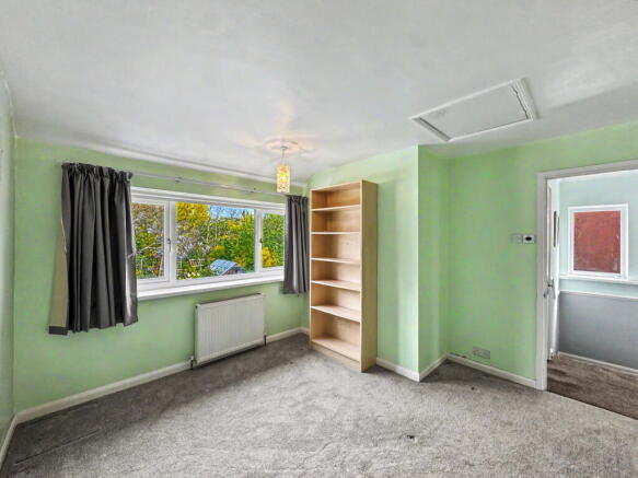 3 bed Semi-Detached for sale Image 8