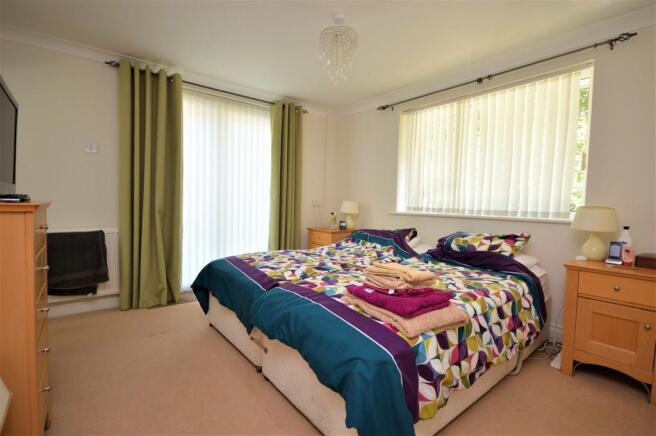 Photo 8