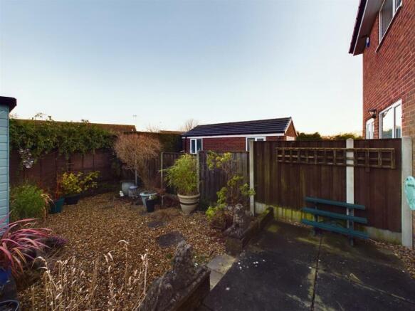 CAM02745G0-PR0087-STILL018.jpg