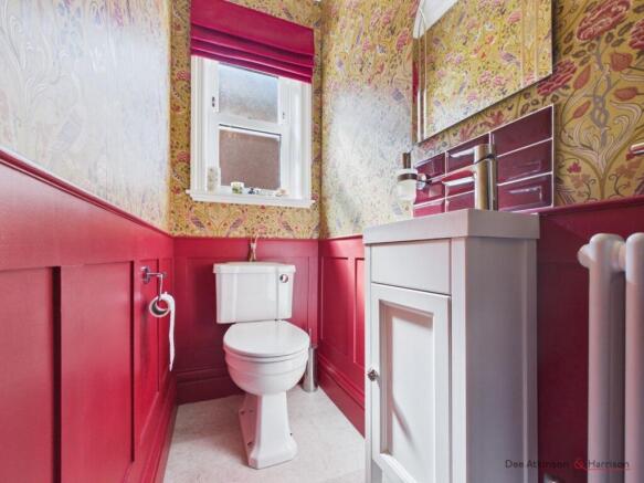 4 bed Semi-Detached for sale Image 11