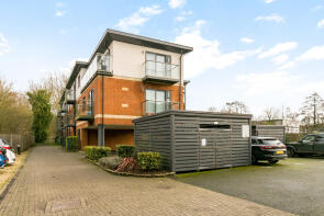 3, Walkers House, Caravan Lane, Rickmansworth WD3 1FU