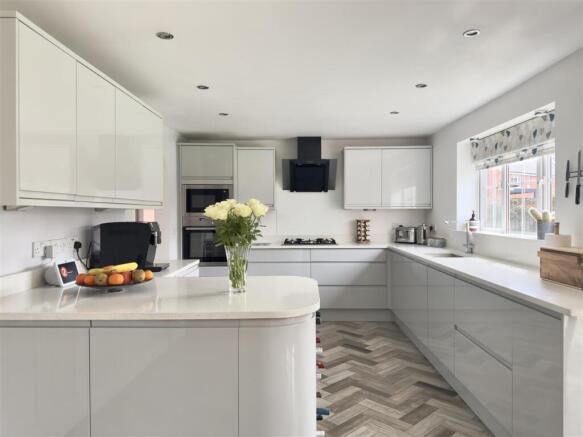 Open Plan Kitchen/Dining/Living