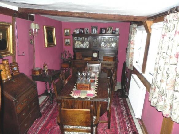 https://s3-eu-west-1.amazonaws.com/propertylab/allanmorris/property-images/standard/4507_The Old Post Office - Dining Area 4.JPG