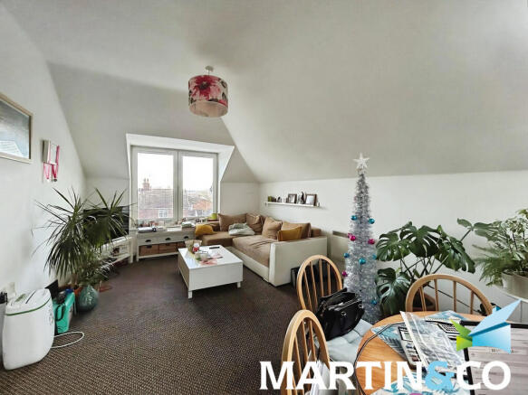 f3bd9296-WhatsApp...