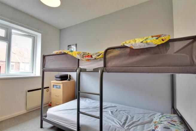 2 bed Flat for sale Image 7
