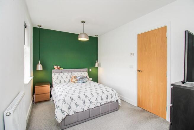 3 bed Semi-Detached for sale Image 7