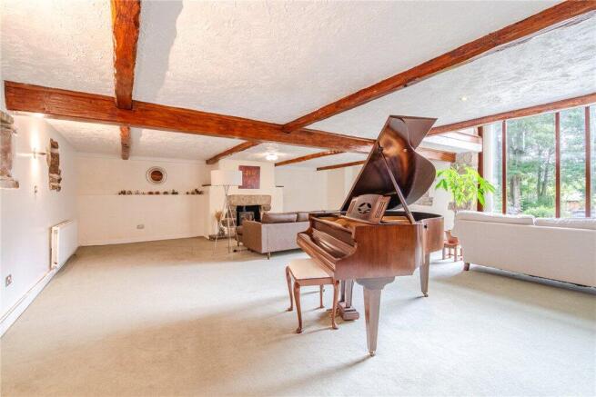 5 bed Barn Conversion for sale Image 10