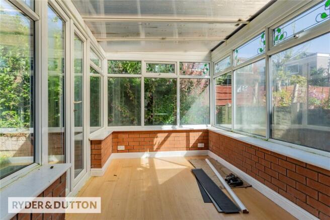 5 bed Semi-Detached for sale Image 10