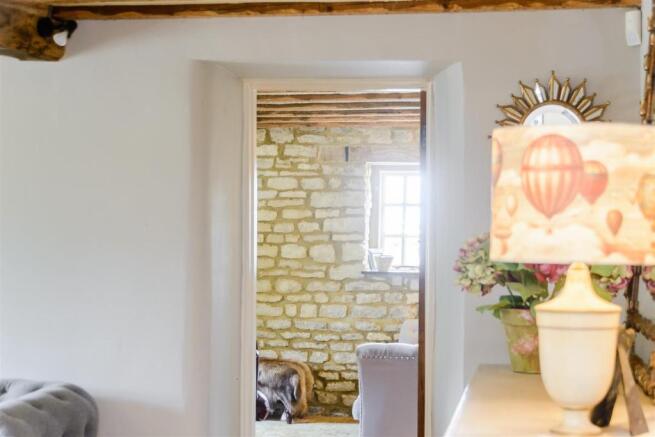 8304455-interior19.jpg