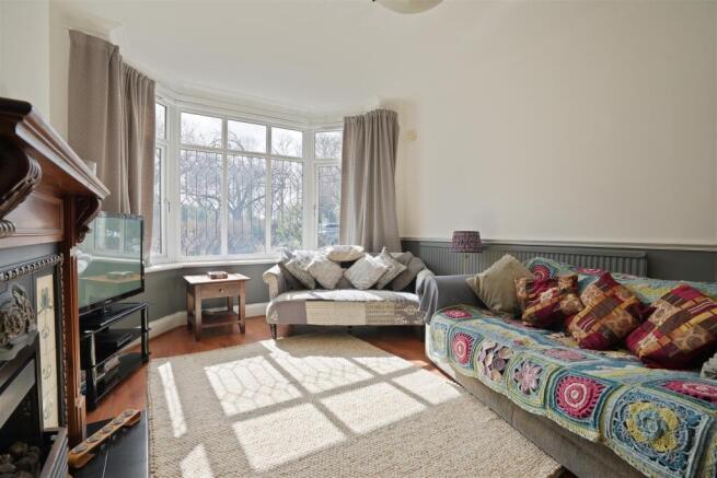 3 bed Semi-Detached for sale Image 6