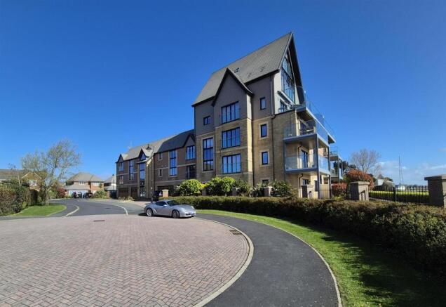 Estuary View, 31 - External.jpg