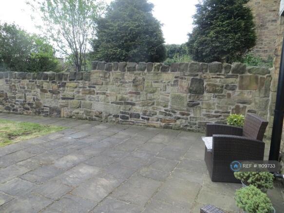 2 bed End of Terrace to rent Image 11
